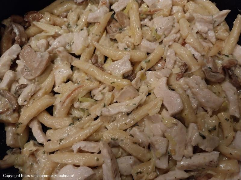 Schupfnudelpfanne mit Hähnchen