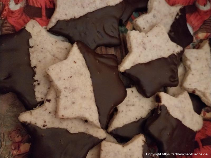 Weihnachtssterne mit Haselnuss